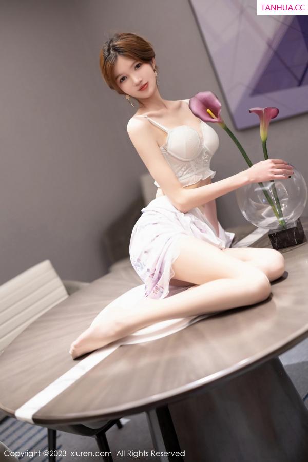   [XiuRen]高清写真图 2023.04.18 No.6591 程程程- 旗袍美腿第45张图片